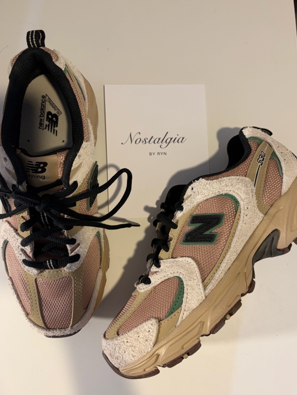 New Balance sneakers 530 Linen Incense tan & green
